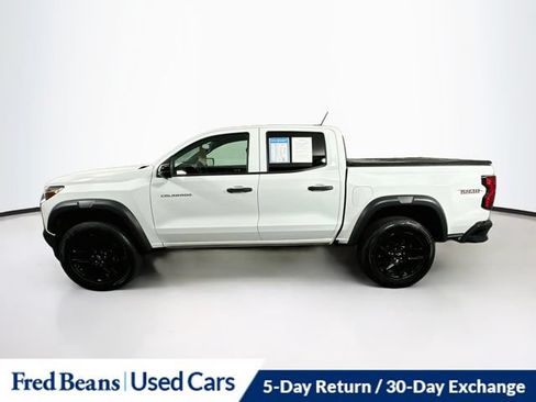 Used 2024 Chevrolet Colorado Trail Boss w/ Technology Package AWD/4WD image 5