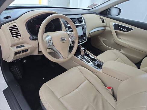 Certified 2018 Nissan Altima 2.5 SV w/ 2.5 SV Technology Package FWD image 15