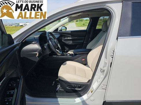 Used 2025 MAZDA CX-30 AWD 2.5 S w/ Preferred Package image 19