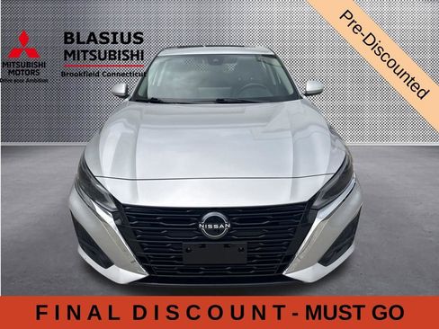 Used 2023 Nissan Altima 2.5 SL AWD/4WD image 3