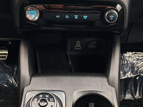 Used 2024 Ford Escape ST-Line Select w/ Tech Pack #2 image 37