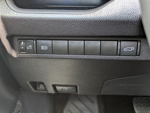 Used 2023 Toyota RAV4 XSE AWD/4WD image 37
