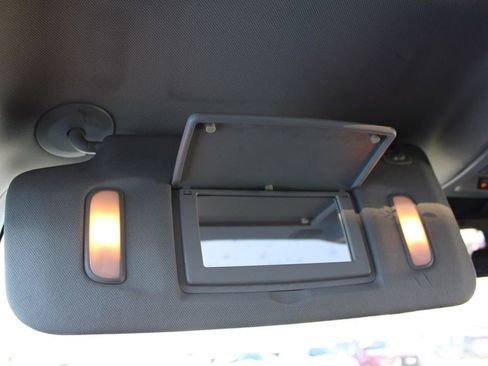 Used 2017 Chevrolet Equinox Premier w/ Enhanced Convenience Package image 41