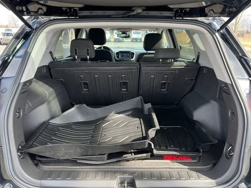 Used 2020 GMC Terrain SLE w/ Driver Convenience Package image 16