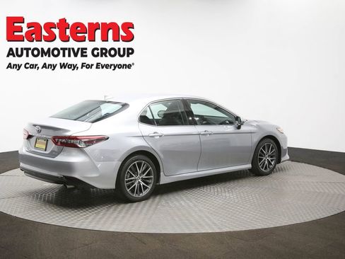 Used 2024 Toyota Camry XLE FWD image 42