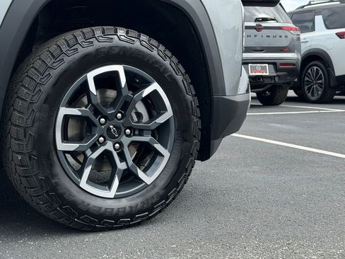 Used 2025 Chevrolet Equinox ACTIV w/ Convenience Package III image 44