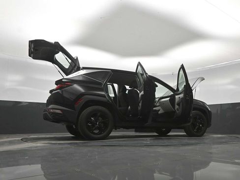 Used 2023 Hyundai Tucson SE AWD/4WD image 40