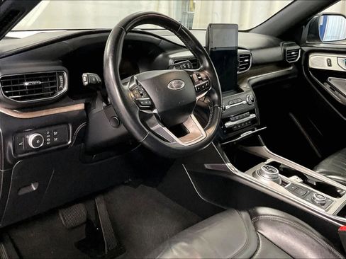 Used 2020 Ford Explorer Platinum w/ Premium Technology Package image 8