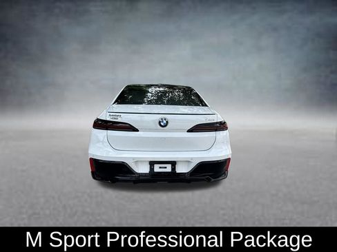 Used 2025 BMW 740i xDrive AWD/4WD image 6