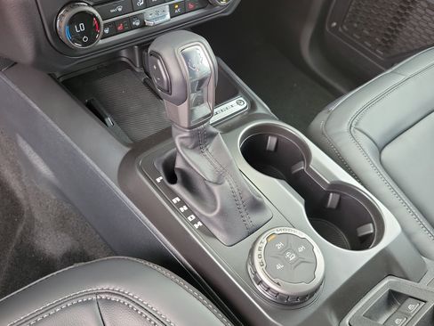 New 2026 Ford Bronco Outer Banks AWD/4WD image 16