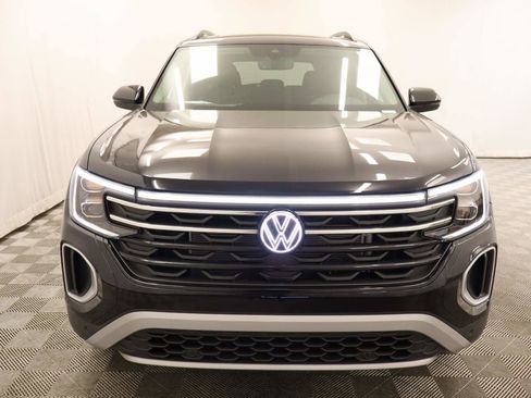 New 2026 Volkswagen Atlas Peak Edition AWD/4WD image 4