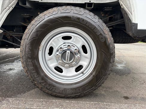 Used 2019 Ford F250 XL w/ XL Value Package AWD/4WD image 18