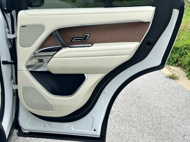 Certified 2023 Land Rover Range Rover SE AWD/4WD image 23