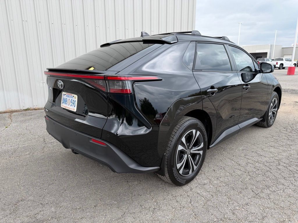 Used 2025 Toyota bZ4X FWD w/ Weather Package image 5