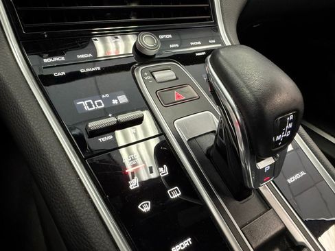 Used 2018 Porsche Panamera 4 AWD/4WD image 50