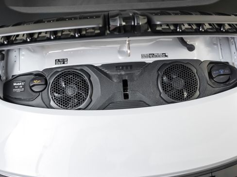 Used 2025 Porsche 911 Carrera 4 GTS image 24