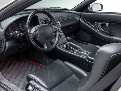 Used 2004 Acura NSX T image 82