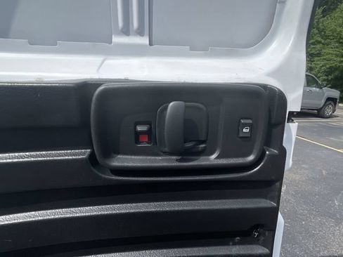 Used 2023 GMC Savana 3500 Extended w/ Driver Convenience Package RWD image 23