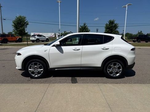 Used 2024 Dodge Hornet R/T image 2