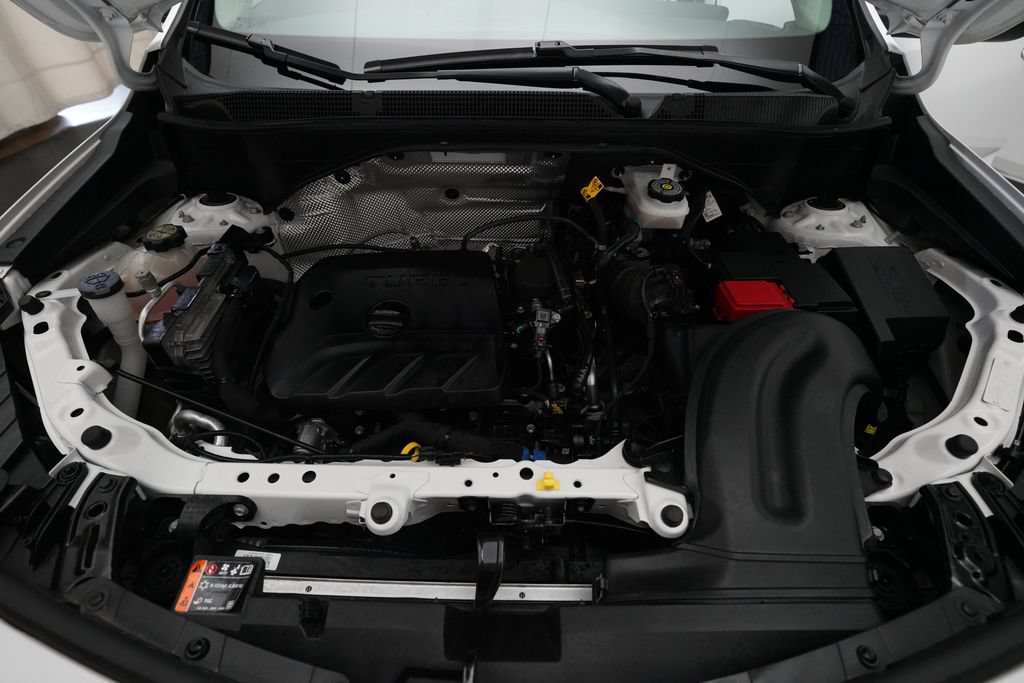 Used 2024 Buick Encore GX Preferred AWD/4WD image 3