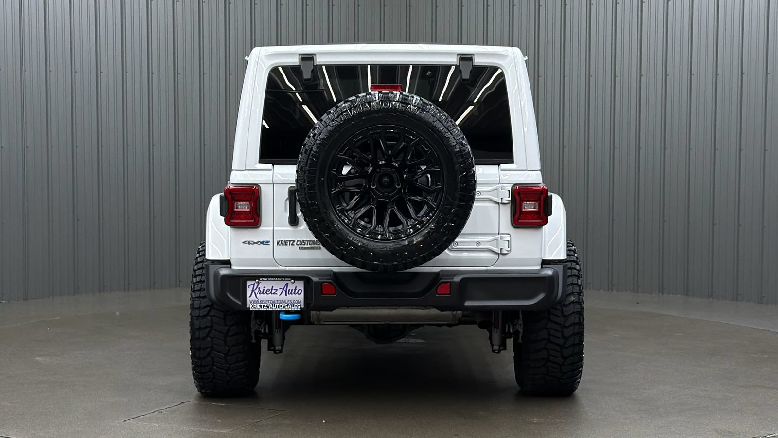Used 2024 Jeep Wrangler Unlimited Sahara w/ Technology Group AWD/4WD image 4