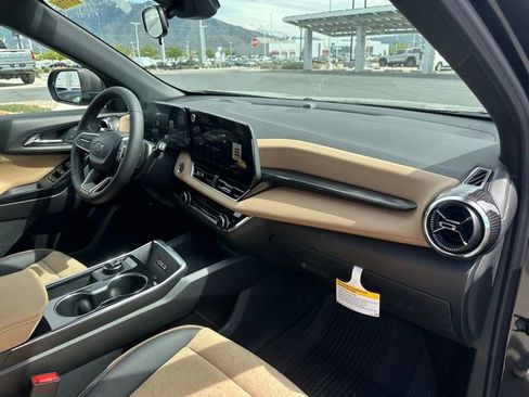 New 2026 Chevrolet Equinox ACTIV AWD/4WD image 19