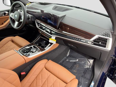 New 2026 BMW X5 xDrive50e image 13