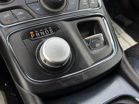 Used 2016 Chrysler 200 S w/ Comfort Group image 45