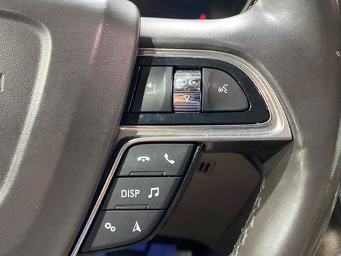 Used 2020 Lincoln Nautilus Reserve AWD/4WD image 23