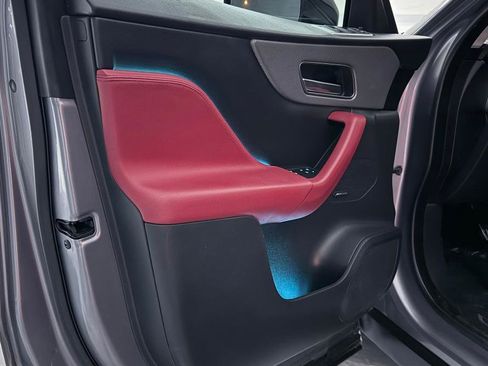 Used 2020 Jaguar F-PACE Checkered Flag image 17