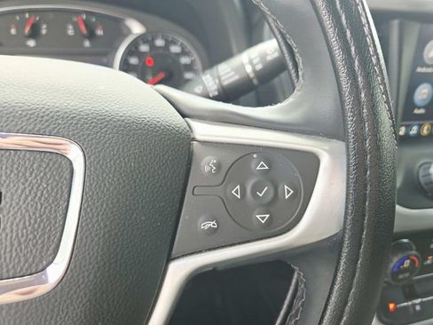 Used 2023 GMC Acadia SLT w/ Elevation Edition FWD image 18