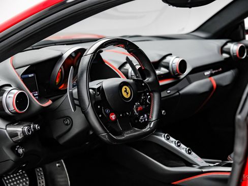 Used 2018 Ferrari 812 Superfast image 47