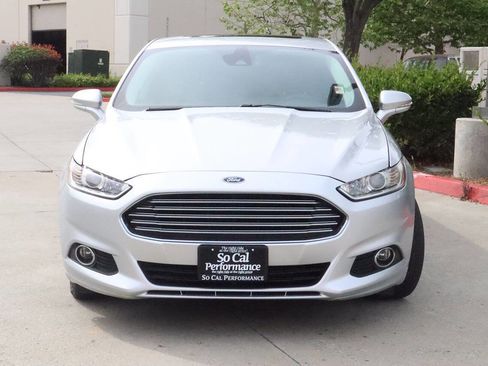 Used 2016 Ford Fusion SE w/ Equipment Group 202A image 4