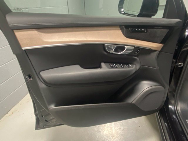 Certified 2026 Volvo XC90 B6 Plus AWD/4WD image 7