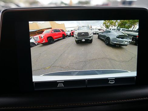 Used 2022 GMC Yukon AT4 image 21