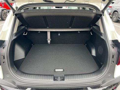 Used 2025 Kia Seltos SX image 18