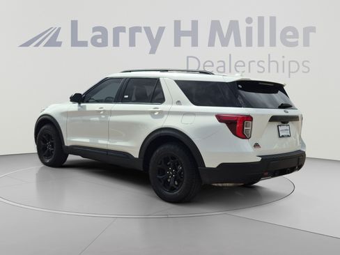 Used 2023 Ford Explorer Timberline w/ Timberline Technology Package AWD/4WD image 3