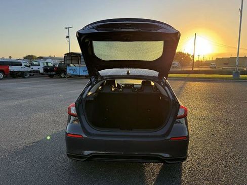 Used 2024 Honda Civic EX-L image 5