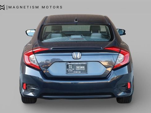 Used 2017 Honda Civic EX-T image 8