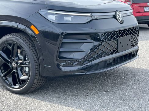 New 2026 Volkswagen Tiguan SE R-Line AWD/4WD image 4