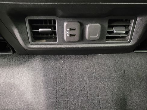 Used 2022 Chevrolet Silverado 1500 RST image 22