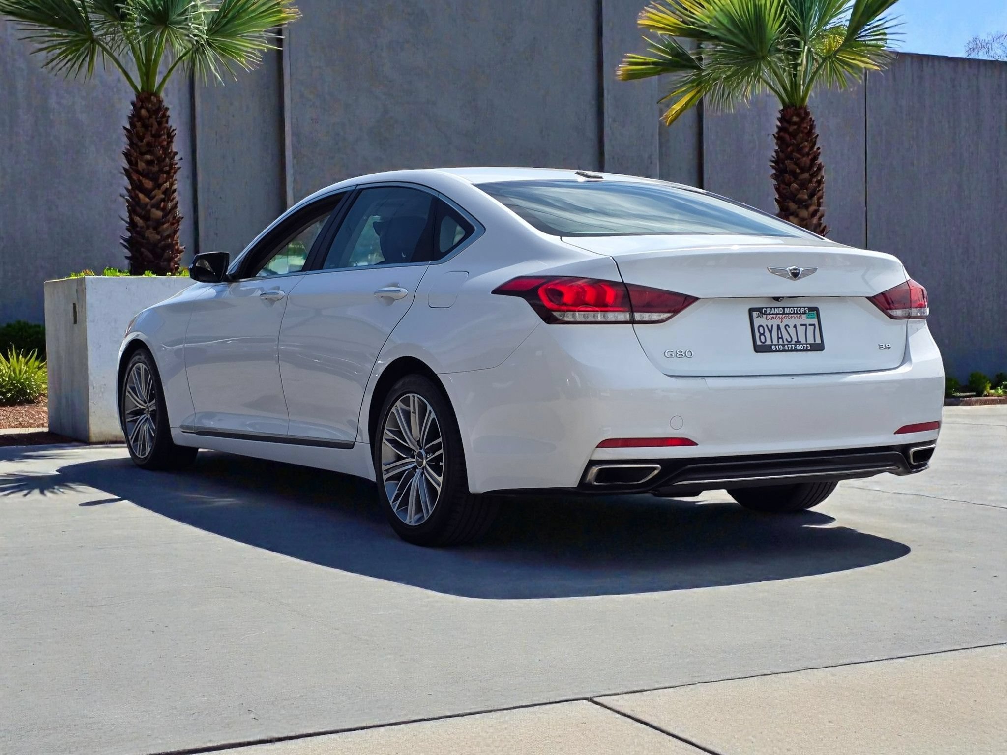 Used 2018 Genesis G80 3.8 RWD image 5