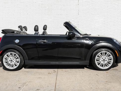 Used 2019 MINI Cooper S image 6