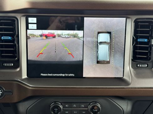 Used 2023 Ford Bronco Outer Banks AWD/4WD image 13