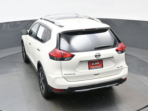 Used 2017 Nissan Rogue SL w/ SL Premium Package image 35