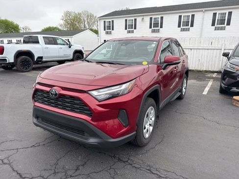 Used 2025 Toyota RAV4 LE FWD image 12