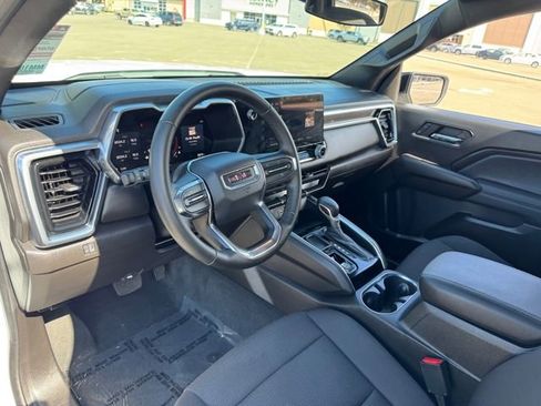 Used 2024 GMC Canyon Elevation image 7
