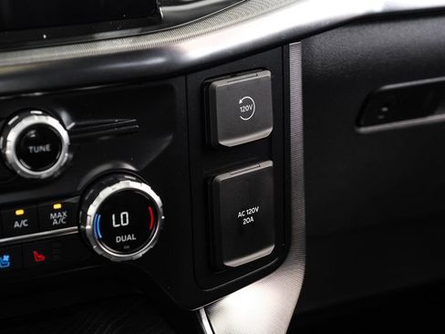 Used 2021 Ford F150 Platinum w/ Equipment Group 701A High AWD/4WD image 28