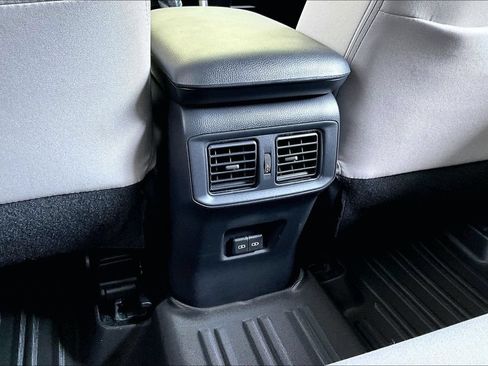 Used 2025 Toyota RAV4 XLE w/ Convenience Package FWD image 13