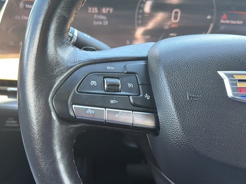 Used 2024 Cadillac XT4 Premium Luxury FWD image 18
